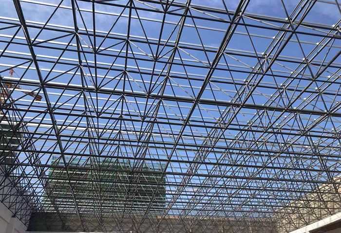 高平管桁架结构在高速公路等桥梁工程中的应用分析